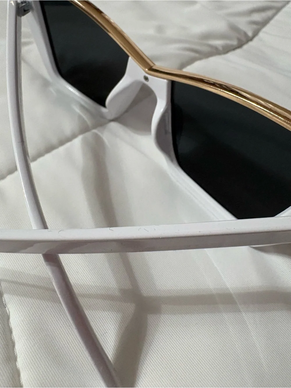 Source Unknown White Cat-Eye Sunglasses with Black Lenses and Gold Trim